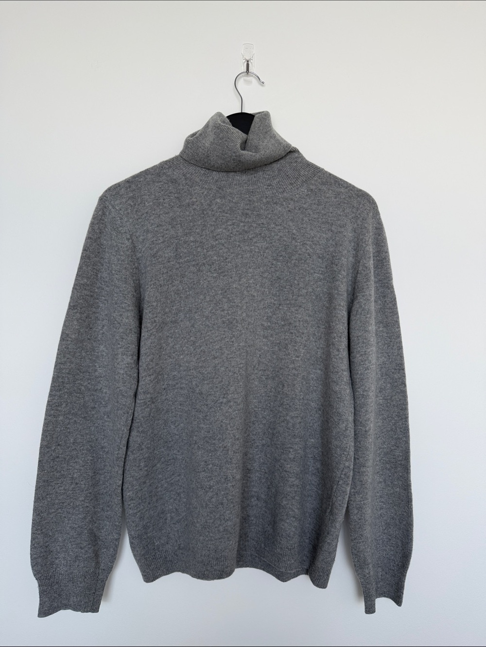 Max Mara Studio Gray Women's Cashmere Turtleneck Sweater